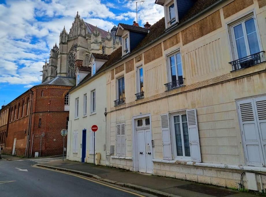보베 Le Studio De La Cathedrale 아파트 외부 사진